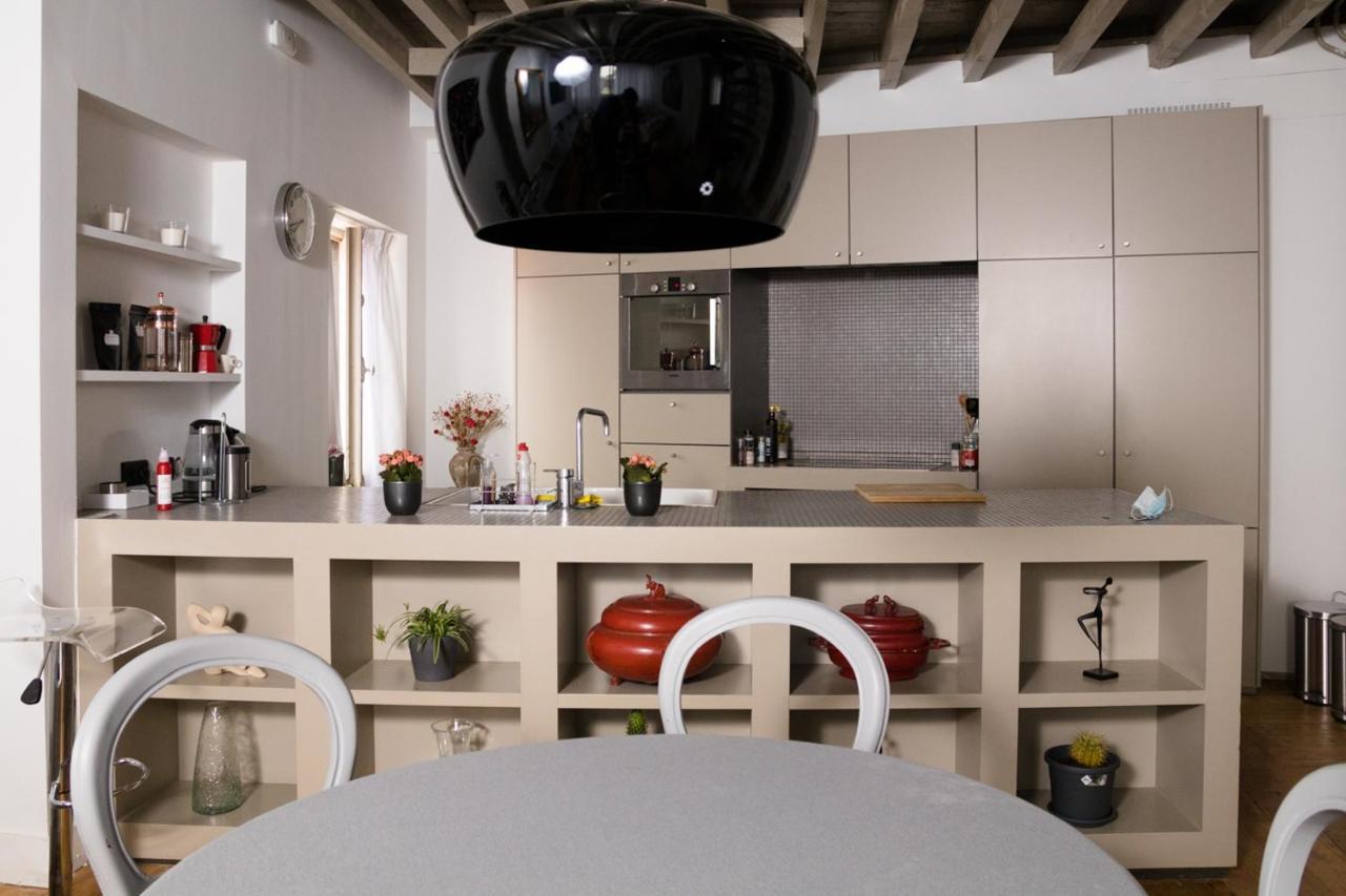 Duplex Dernier Etage Avec Terasse A Deux Pas De La Grand Place Brüksel Dış mekan fotoğraf
