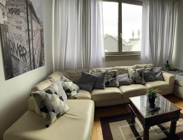 Duplex Dernier Etage Avec Terasse A Deux Pas De La Grand Place Brüksel Dış mekan fotoğraf